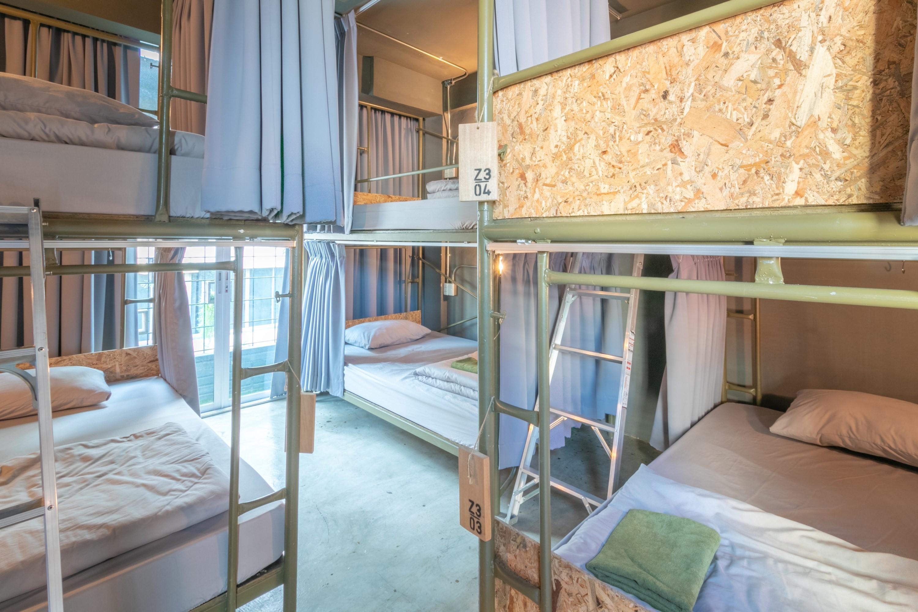 Zhelter'Bkk Hostel Bangkok Exterior photo