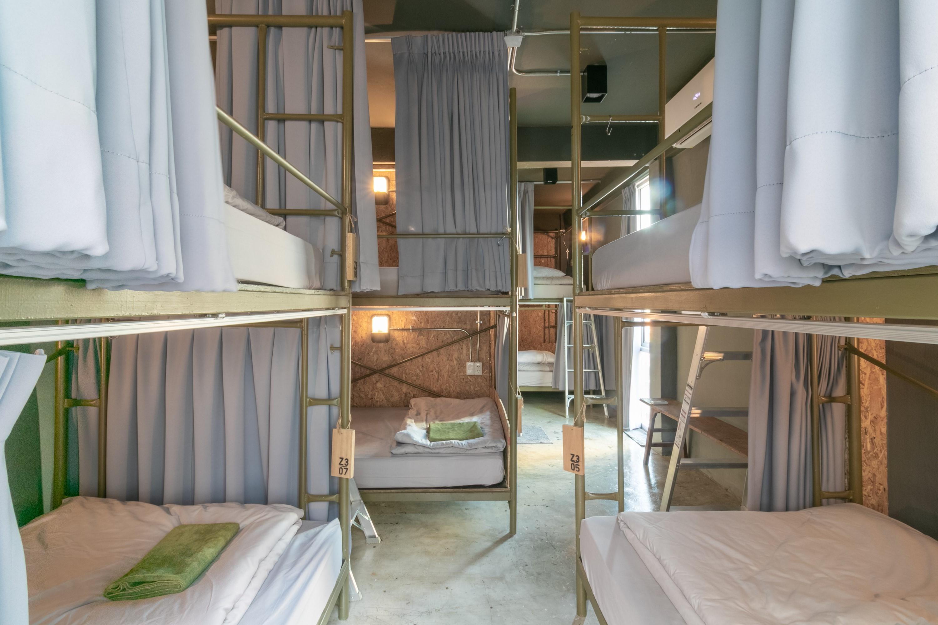 Zhelter'Bkk Hostel Bangkok Exterior photo