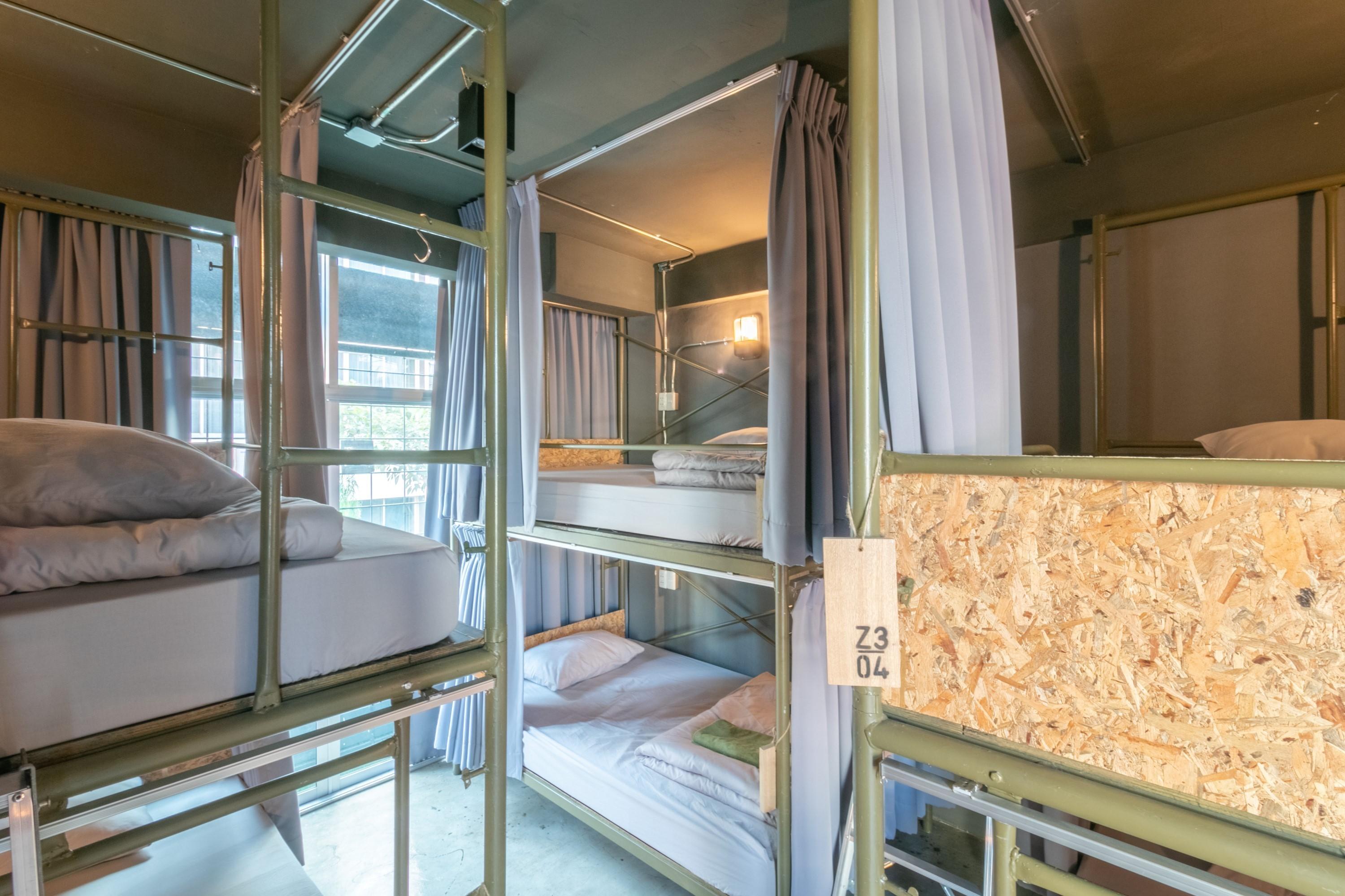 Zhelter'Bkk Hostel Bangkok Exterior photo
