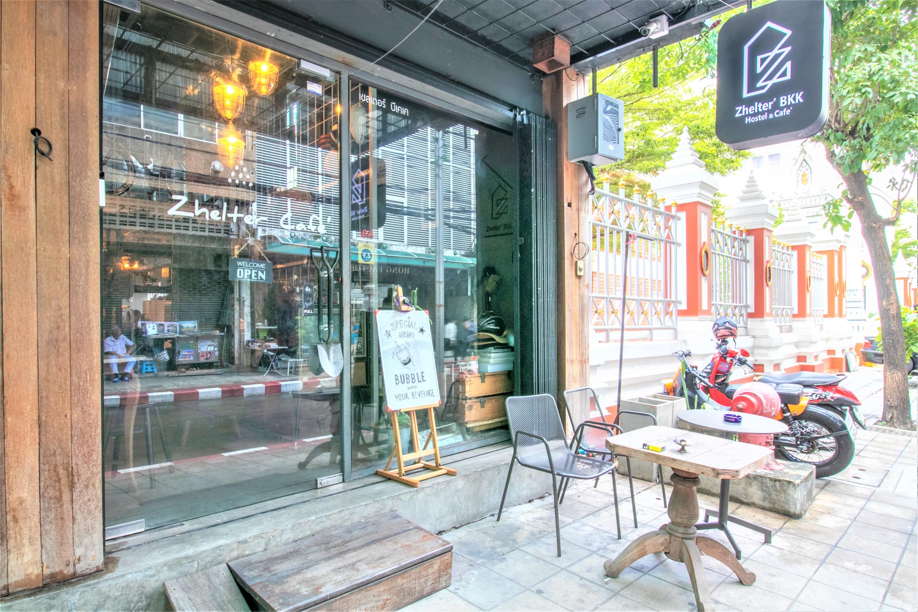 Zhelter'Bkk Hostel Bangkok Exterior photo