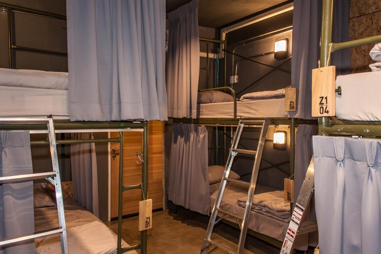 Zhelter'Bkk Hostel Bangkok Exterior photo
