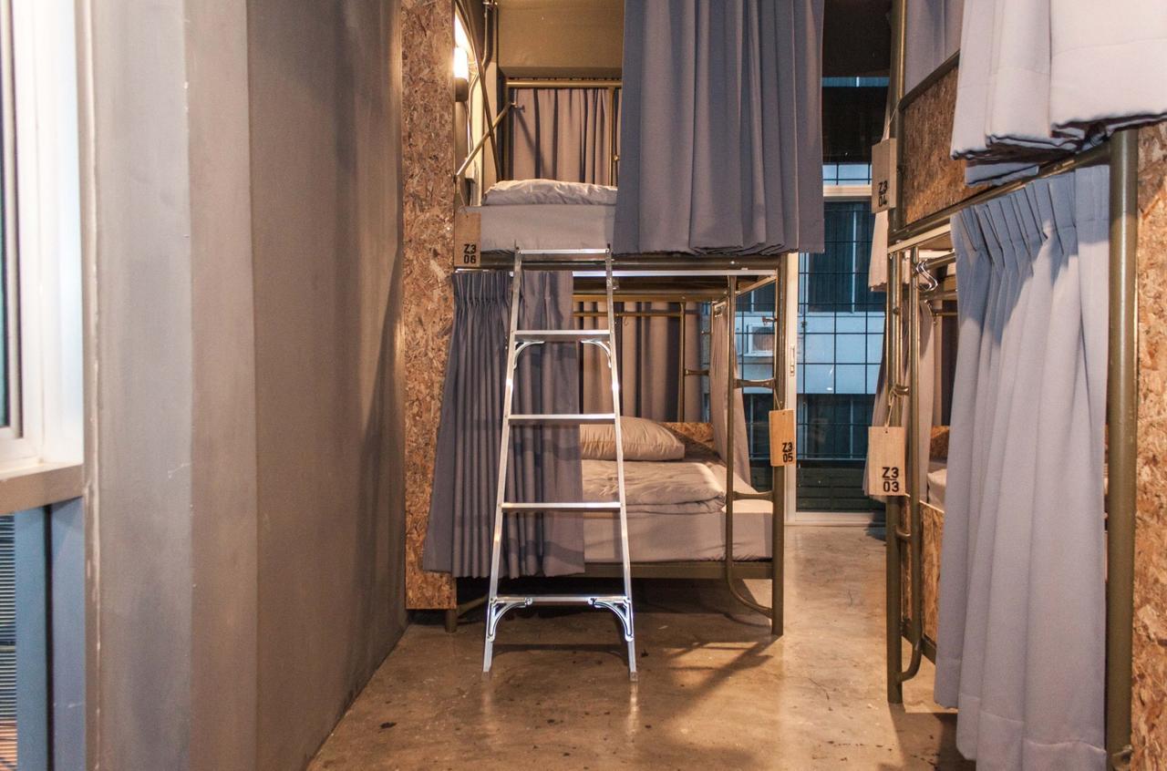 Zhelter'Bkk Hostel Bangkok Exterior photo