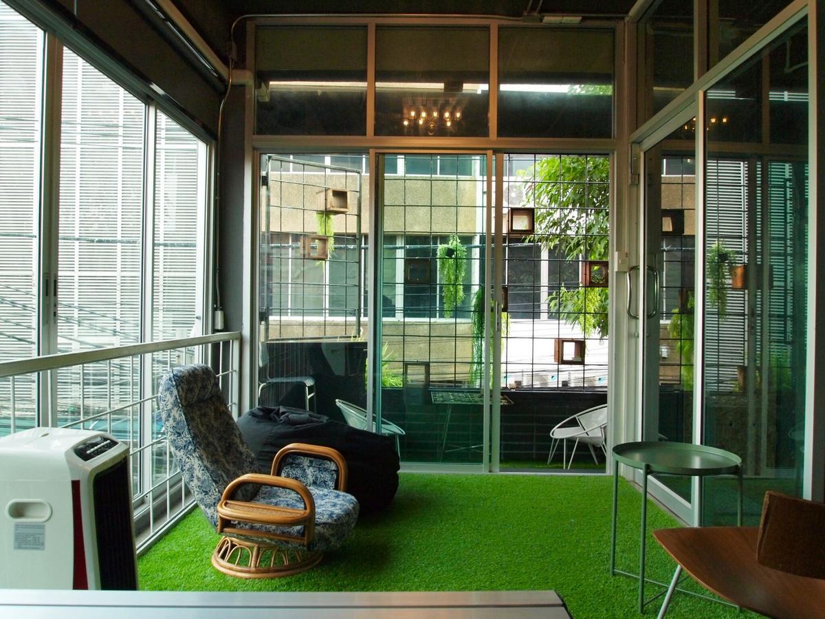 Zhelter'Bkk Hostel Bangkok Exterior photo